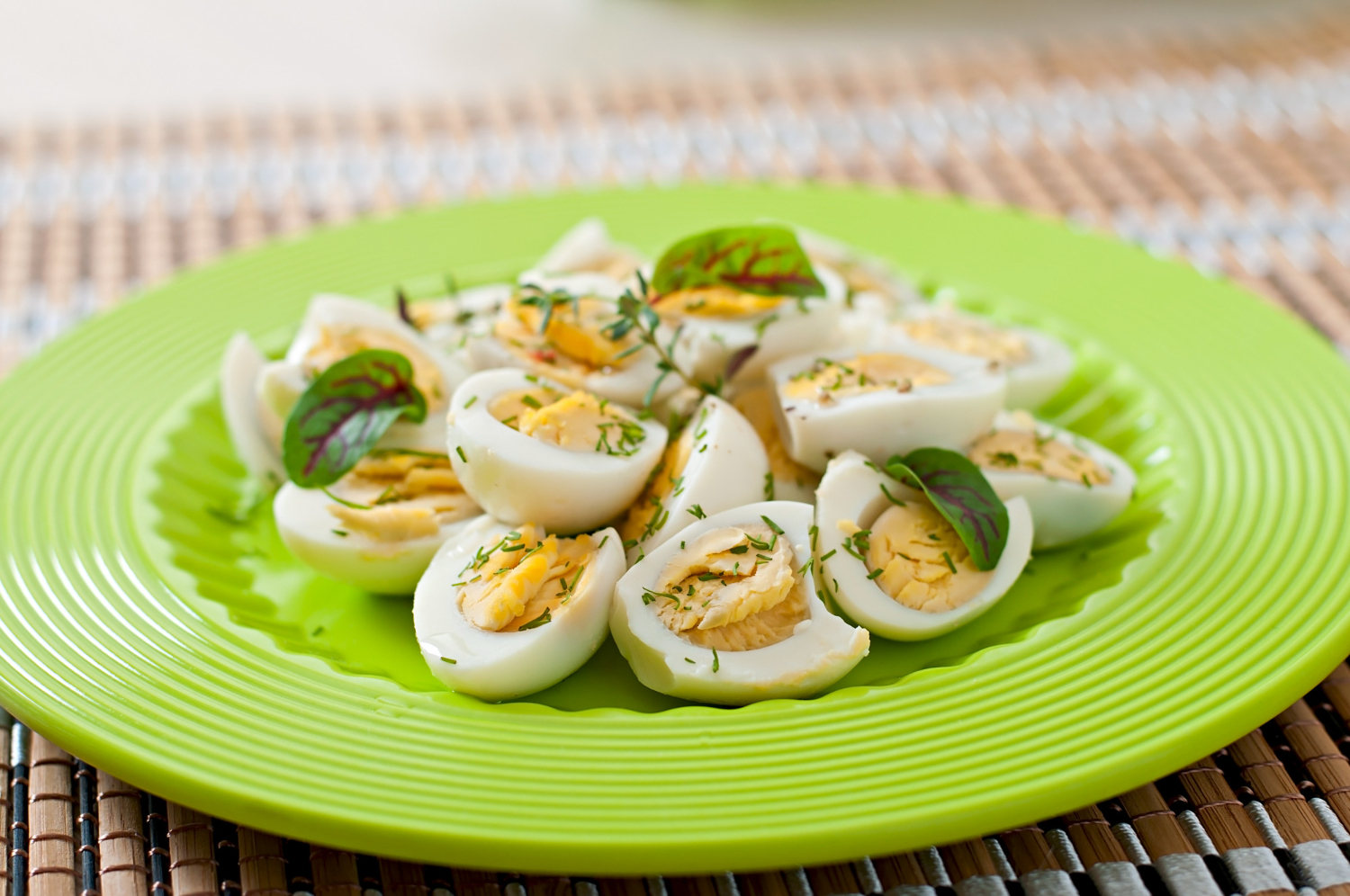 সকালে সিদ্ধ ডিম খাওয়ার উপকারিতা